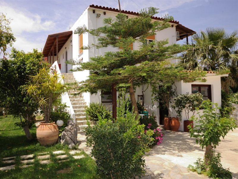 Irida Studios Hotel & Pool Plakias Exterior photo